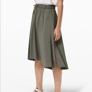 Lulu lemon skirt